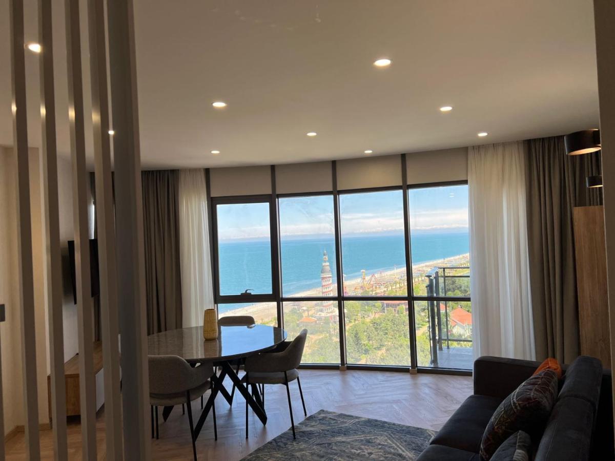 Holiday Premium Apartments Batumi Exterior foto