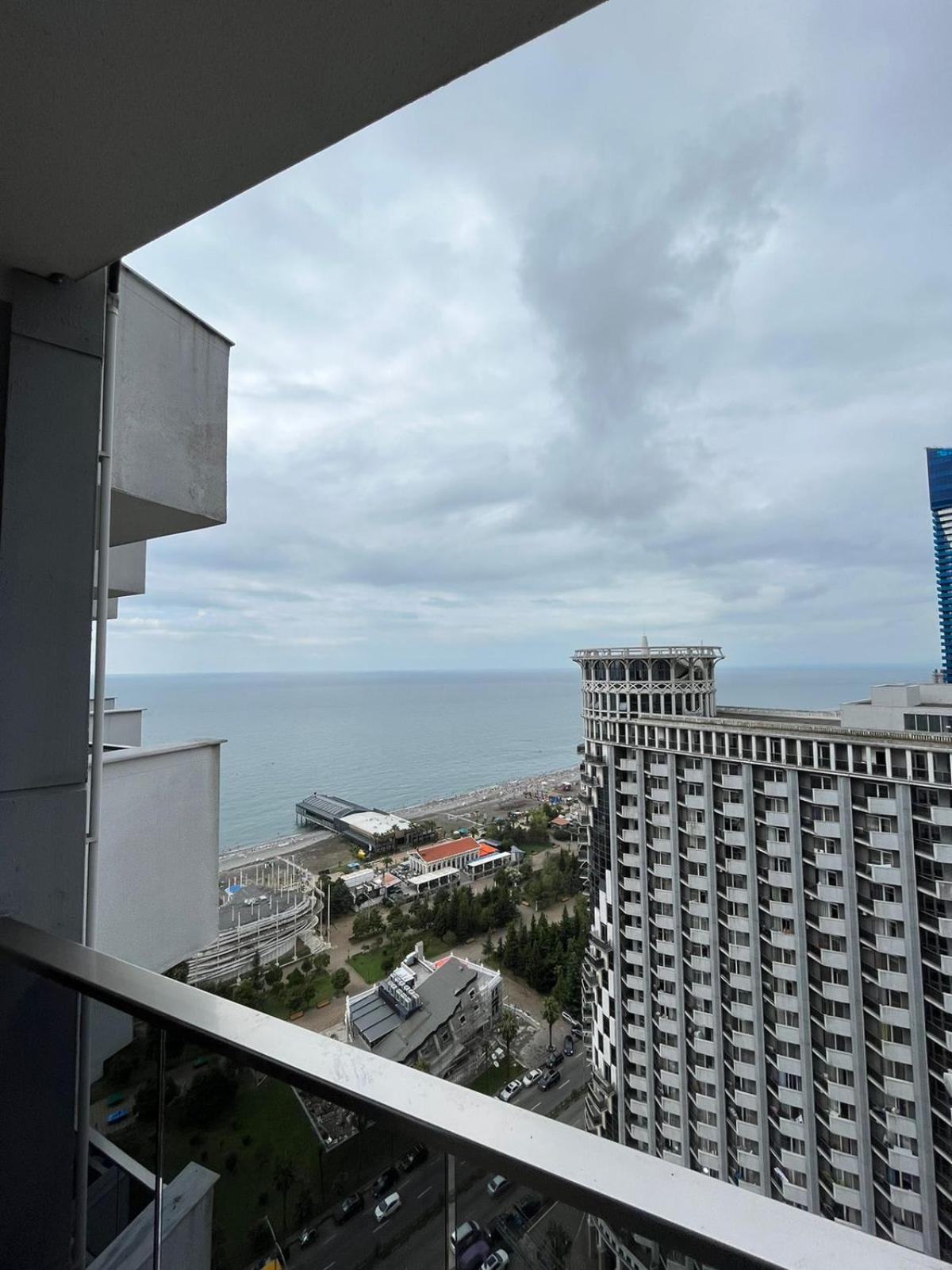 Holiday Premium Apartments Batumi Exterior foto