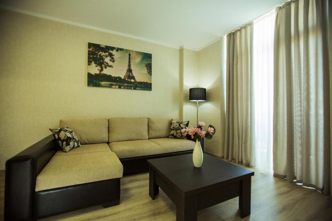 Holiday Premium Apartments Batumi Exterior foto