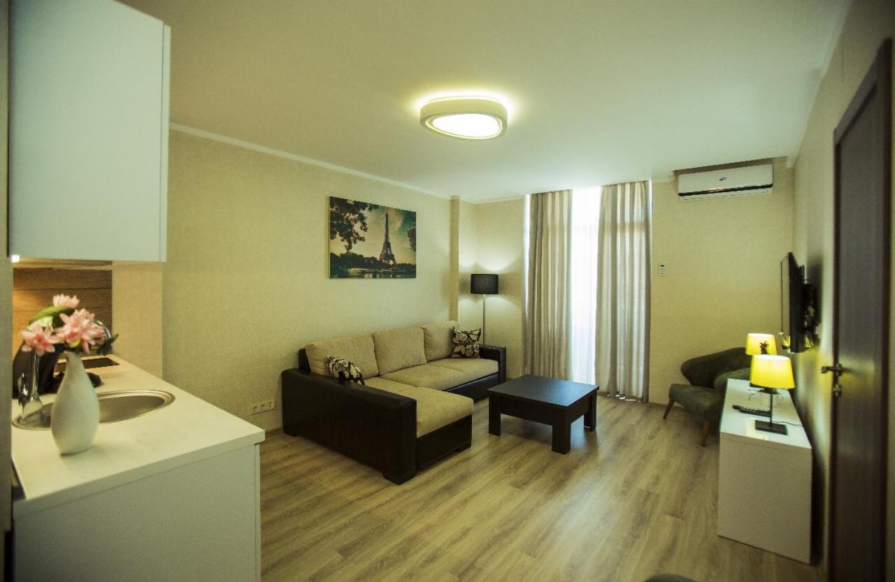 Holiday Premium Apartments Batumi Exterior foto